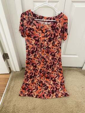 White Stag Pink and Purple Abstract Rose Floral Short Sleeve Pleated Neck Dress